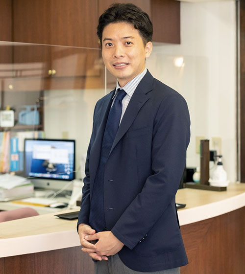 院長　小田桂士